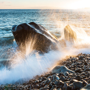 2021-10-30 - Splash<br/>Playa de las Carpinteras - El Pajar - Gran Canaria - Spanje<br/>Canon EOS 5D Mark III - 34 mm - f/11.0, 0.2 sec, ISO 100