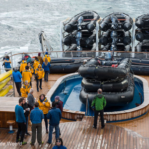 2016-12-23 - Het achterdek werd veel gebruikt als sociale verzamelplaats<br/>Port Stanley - Falkland eilanden - Verenigd Koninkrijk<br/>Canon EOS 5D Mark III - 70 mm - f/8.0, 1/40 sec, ISO 200