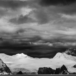 2017-01-01 - Ruig en onaangetast<br/>Point Wild - Elephant Island - Antarctica<br/>Canon EOS 5D Mark III - 105 mm - f/8.0, 1/640 sec, ISO 200