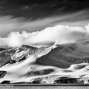 2017-01-01 - Mooie contrasten<br/>Bransfield Strait - Antarctica<br/>Canon EOS 5D Mark III - 200 mm - f/8.0, 1/1250 sec, ISO 200
