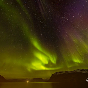 2023-09-18 - Spectaculair noorderlicht (alweer)<br/>Devils Castle - Teufelsschloss - Eleonores bay - Groenland<br/>Canon EOS R6m2 - 14 mm - f/4.0, 5 sec, ISO 6400