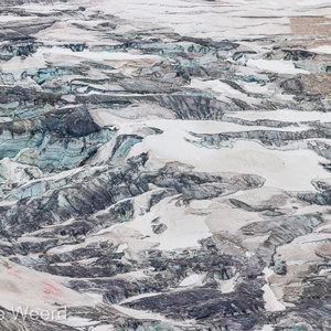 2022-07-19 - IJs-landschap-kunst<br/>Spitsbergen<br/>Canon EOS R5 - 400 mm - f/5.6, 1/1600 sec, ISO 1250