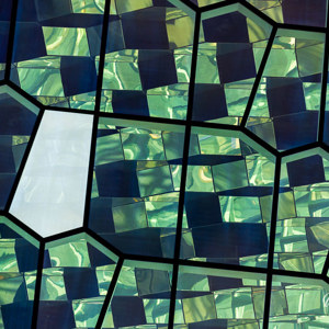 2023-09-22 - Harpa - de glazen pui is inspirerend<br/>Harpa - Reykjavik - IJsland<br/>Canon EOS R6m2 - 278 mm - f/6.3, 1/320 sec, ISO 400