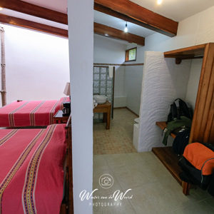 2008-07-21 - met fraaie aparte badkamer<br/>Hotel La Aldea del Halach-Unic - Palenque - Mexico<br/>Canon EOS 30D - 10 mm - f/6.3, 0.1 sec, ISO 400