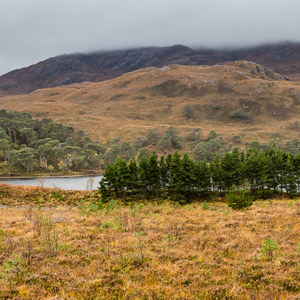 2016-10-15 - Panorama van het weidse landschap<br/>Ergens tussen Inverewe Gardens en Isle of Skye - Schotland<br/>Canon EOS 5D Mark III - 70 mm - f/8.0, 1/40 sec, ISO 400