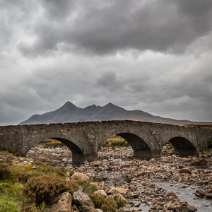 2016-10-16 - Brug bij Slgachan - erg weinig water<br/>Sligachan brug - Sligachan - Schotland<br/>Canon EOS 5D Mark III - 24 mm - f/8.0, 1/80 sec, ISO 400