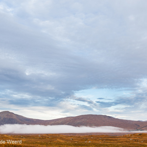 2016-10-21 - Mistflarden<br/>Onderweg tussen Glencoe en Glasgow - Loch Ba Viewpoint - Schotland<br/>Canon EOS 5D Mark III - 42 mm - f/8.0, 0.02 sec, ISO 200
