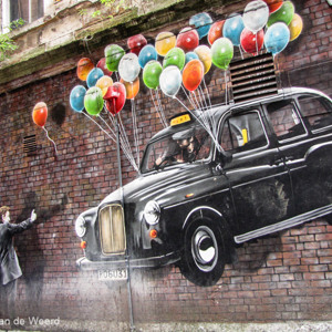 2016-10-22 - Muurschldering The worlds most economical taxi - door ROGUE-ONE<br/>Mitchell street - Glasgow - Schotland<br/>Canon PowerShot SX1 IS - 5.7 mm - f/2.8, 1/15 sec, ISO 200