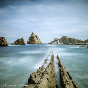 2015-04-26 - Urros de Liencres<br/>Playa de Arnia - Liencres - Spanje<br/>Canon EOS 5D Mark III - 35 mm - f/16.0, 35 sec, ISO 100