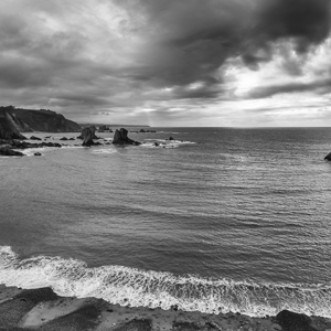 2015-04-27 - De baai van Playa del Silencio<br/>Playa del Silencio - Cudillero - Spanje<br/>Canon EOS 5D Mark III - 16 mm - f/8.0, 1/400 sec, ISO 200