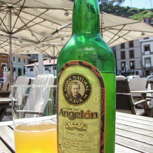 2015-04-29 - Spaanse cider<br/>Cudillero - Spanje<br/>Canon PowerShot SX1 IS - 5 mm - f/3.5, 1/640 sec, ISO 80