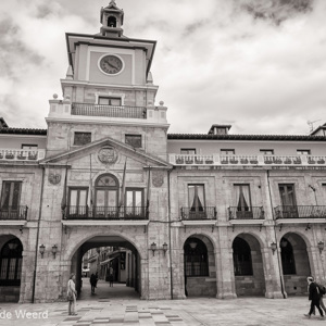2015-04-30 - Oude architectuur<br/>Oude centrum - Oviedo - Spanje<br/>Canon EOS 5D Mark III - 24 mm - f/8.0, 1/125 sec, ISO 200
