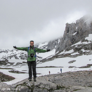 2015-05-03 - Wouter voor de besneeuwde toppen<br/>Picos de Europa - Fuente De - Spanje<br/>Canon PowerShot SX1 IS - 5 mm - f/4.0, 1/1000 sec, ISO 80