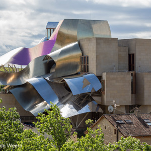 2015-05-05 - Bodega Marqués de Riscal - ontworpen door architect Frank Gehry<br/>Bodega Marqués de Riscal - Elciego - Spanje<br/>Canon EOS 5D Mark III - 130 mm - f/8.0, 1/400 sec, ISO 200