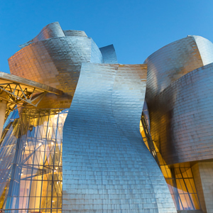 2015-05-07 - Het blauwe uurtje<br/>Guggenheim museum - Bilbao - Spanje<br/>Canon EOS 5D Mark III - 24 mm - f/2.8, 0.25 sec, ISO 1250