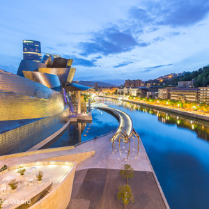 2015-05-08 - Op ooghoogte met het museum<br/>Guggenheim museum - Bilbao - Spanje<br/>Canon EOS 5D Mark III - 16 mm - f/8.0, 15 sec, ISO 100