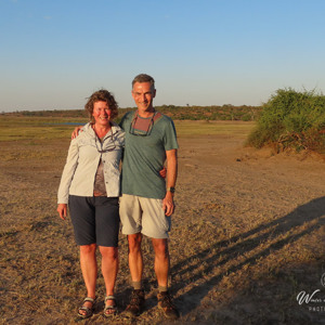 2024-04-27 - Het voordeel van een gids-chauffeur, die fotos kan maken<br/>Chobe NP - Botswana<br/>Canon PowerShot SX70 HS - 5.5 mm - f/4.0, 1/1000 sec, ISO 100