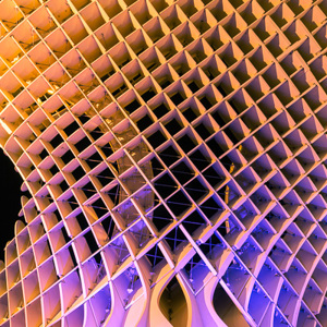 2017-05-06 - Metropol Parasol - evening colours<br/>Metropol Parasol - Sevilla - Spanje<br/>Canon EOS 5D Mark III - 16 mm - f/16.0, 25 sec, ISO 200