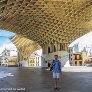 2017-05-08 - Wouter onder de Metropol Parasol<br/>Metropol Parasol - Sevilla - Spanje<br/>Canon PowerShot SX1 IS - 6.3 mm - f/4.0, 1/400 sec, ISO 80