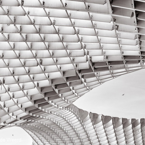 2017-05-08 - Metropol Parasol - shapes in sepia<br/>Metropol Parasol - Sevilla - Spanje<br/>Canon EOS 5D Mark III - 70 mm - f/5.6, 1/500 sec, ISO 200