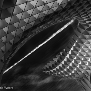 2017-05-08 - Metropol Parasol and the cloud<br/>Metropol Parasol - Sevilla - Spanje<br/>Canon EOS 5D Mark III - 70 mm - f/8.0, 1/640 sec, ISO 400