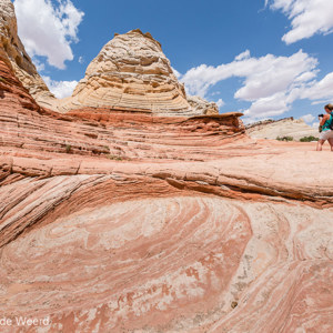 2014-07-17 - Carin tussen de rotsen<br/>White Pocket (Paria Canyon) - Kanab - Verenigde Staten<br/>Canon EOS 5D Mark III - 16 mm - f/11.0, 1/160 sec, ISO 100