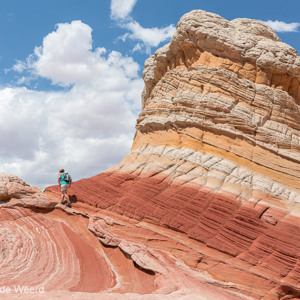 2014-07-17 - Carin op de prachtige rots<br/>White Pocket (Paria Canyon) - Kanab - Verenigde Staten<br/>Canon EOS 5D Mark III - 35 mm - f/11.0, 1/160 sec, ISO 100