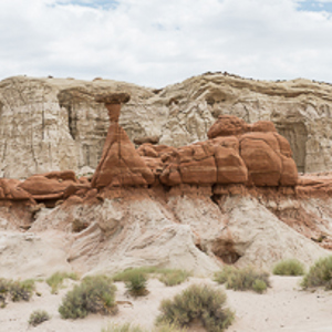 2014-07-18 - Panorama van het hoodoos landschap<br/>Toadstool hoodoos - Kanab - Verenigde Staten<br/>Canon EOS 5D Mark III - 33 mm - f/8.0, 1/200 sec, ISO 200