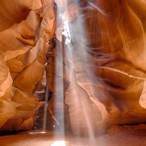 2014-07-19 - Zonneharpen in de Antelope Canyon<br/>Antelope Canyon (Upper) - Page - Verenigde Staten<br/>Canon EOS 5D Mark III - 22 mm - f/8.0, , ISO 200