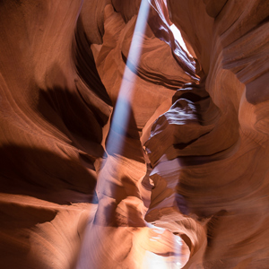 2014-07-19 - Zonnestralen in de Antelope Canyon<br/>Antelope Canyon (Upper) - Page - Verenigde Staten<br/>Canon EOS 5D Mark III - 24 mm - f/8.0, 3.2 sec, ISO 400