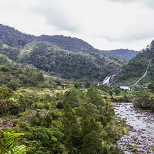 2013-07-31 - Panorama van het dal<br/>Ranomafana NP - Ambodiamontana - Madagaskar<br/>Canon EOS 7D - 24 mm - f/8.0, 1/40 sec, ISO 200