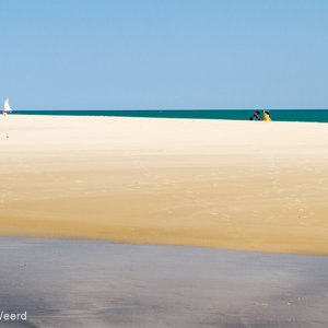 2013-08-05 - Het strand was niet zo druk<br/>Strand - Morondava - Madagaskar<br/>Canon EOS 7D - 70 mm - f/8.0, 1/500 sec, ISO 200