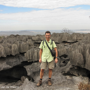 2013-08-09 - Wouter in de Tsingy<br/>Tsingy de Bemaraha NP - Bekopaka - Madagaskar<br/>Canon PowerShot SX1 IS - 6.4 mm - f/4.0, 1/400 sec, ISO 80