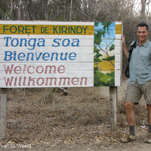 2013-08-11 - De ingang van het onderzoeksstation<br/>Kirindy Private Reserve - Morondava - Bekopaka - Madagaskar<br/>Canon PowerShot SX1 IS - 13.8 mm - f/4.0, 1/125 sec, ISO 160