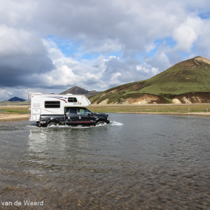 2012-07-20 - Best spannend, een crossing door de rivier<br/>Frostastadavatn - Landmannalaugar - IJsland<br/>Canon PowerShot SX1 IS - 5 mm - f/4.0, 1/800 sec, ISO 80