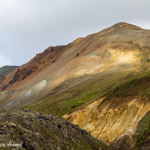 2012-07-21 - Groene en rode bergen<br/>Landmannalaugar - IJsland<br/>Canon EOS 7D - 55 mm - f/8.0, 0.01 sec, ISO 200