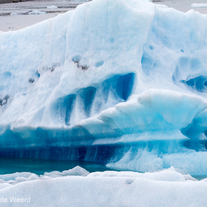 2012-07-26 - Het komt een beetje alienachtig over<br/>IJsmeer - Jökulsárlón - IJsland<br/>Canon EOS 7D - 235 mm - f/8.0, 1/160 sec, ISO 100