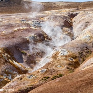 2012-07-29 - Geothermische activiteiten waar je ook kijkt<br/>Leirhnjulur - Krafla - IJsland<br/>Canon EOS 7D - 100 mm - f/8.0, 1/800 sec, ISO 200