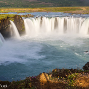 2012-07-31 - De hele waterval in beeld<br/>Godafoss - IJsland<br/>Canon EOS 7D - 22 mm - f/16.0, 0.6 sec, ISO 100