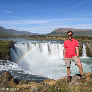2012-07-31 - Wouter voor de Godafoss<br/>Godafoss - IJsland<br/>Canon PowerShot SX1 IS - 5 mm - f/4.5, 1/1000 sec, ISO 80