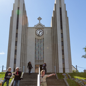 2012-07-31 - Wat zou daar nou te zien zijn?<br/>Akureyri - IJsland<br/>Canon EOS 7D - 24 mm - f/8.0, 1/400 sec, ISO 200
