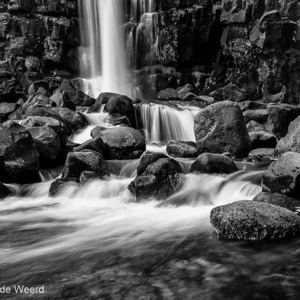 2012-08-01 - Waterval n zwart-wit<br/>Thingvellir - IJsland<br/>Canon EOS 7D - 22 mm - f/22.0, 0.6 sec, ISO 100