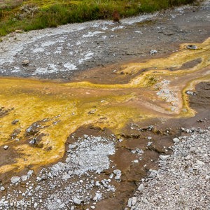 2012-08-02 - Kleurtjes in een waterstroompje<br/>Geysir - IJsland<br/>Canon EOS 7D - 24 mm - f/8.0, 0.01 sec, ISO 200
