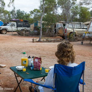 2011-07-13 - De camping stond vol<br/>Broome Bird Observatory - Broome - Australië<br/>Canon EOS 7D - 24 mm - f/8.0, 1/80 sec, ISO 400
