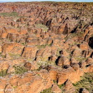 2011-07-20 - Streepjes-rotsen<br/>In helicopter boven de rotsen - Pernululu National Park (Bungle  - Australië<br/>Canon EOS 7D - 24 mm - f/5.0, 1/1000 sec, ISO 200