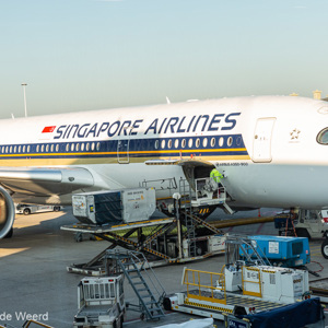 2018-11-17 - Ons vliegtuig naar Singapore<br/>Schiphol - Amsterdam - Nederland<br/>Canon EOS 5D Mark III - 70 mm - f/8.0, 0.02 sec, ISO 200