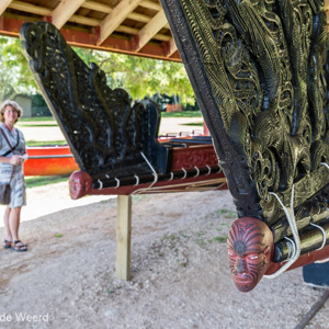 2018-11-22 - De iwi Ngāpuhi ceremonial war canoe Ngātokimatawhaorua<br/>Waitangi treaty grounds - Waitangi - Nieuw-Zeeland<br/>Canon EOS 5D Mark III - 40 mm - f/5.6, 1/30 sec, ISO 200