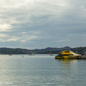 2018-11-23 - De boot waarmee we de Bay of Islands boottocht gaan doen<br/>Bay of Islands - Paihia - Nieuw-Zeeland<br/>Canon EOS 5D Mark III - 70 mm - f/8.0, 1/640 sec, ISO 400