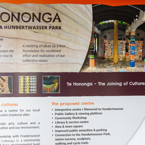 2018-11-23 - Te Hononga - Hundertwasser Park<br/>Hundertwasser toilets - Kawakawa - Nieuw-Zeeland<br/>Canon EOS 5D Mark III - 29 mm - f/8.0, 0.05 sec, ISO 800