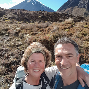 2018-11-29 - Selfie voor de berg<br/>Tongariro Alpine Crossing - Tongariro National Park - Nieuw-Zeeland<br/>SM-G935F - 2.1 mm - f/1.7, 1/1300 sec, ISO 50